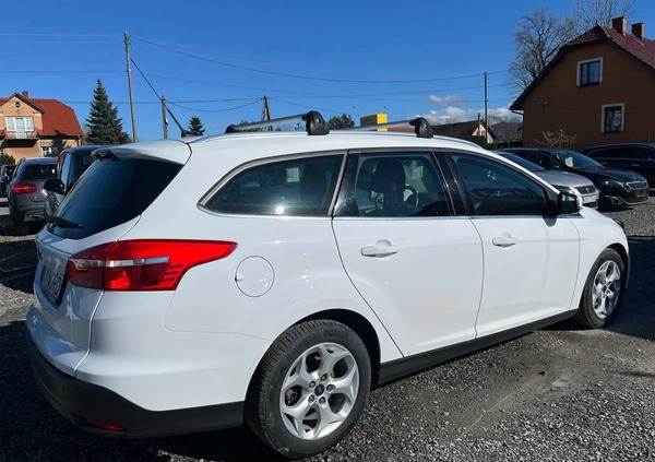 Ford Focus cena 36700 przebieg: 123930, rok produkcji 2015 z Połaniec małe 254